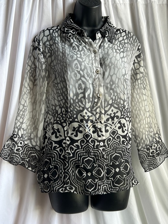NICOLA Tops - NICOLA Black & White Printed Button-Up All Sheer Blouse
